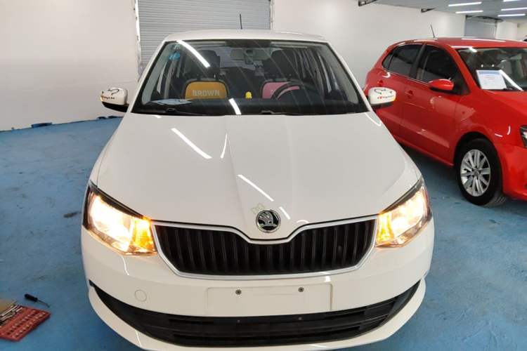Used Skoda Fabia 2017 1.4L Automatic Car Enjoy Edition Front
