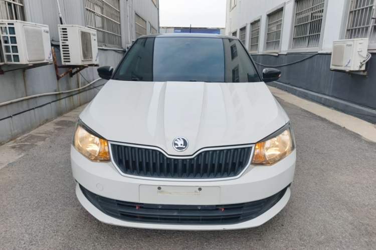 Used Skoda Fabia 2017 1.4L Automatic Car Enjoy Edition Front