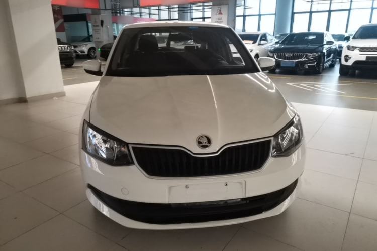 Used Skoda Fabia 2017 1.4L Automatic Car Enjoy Edition Front