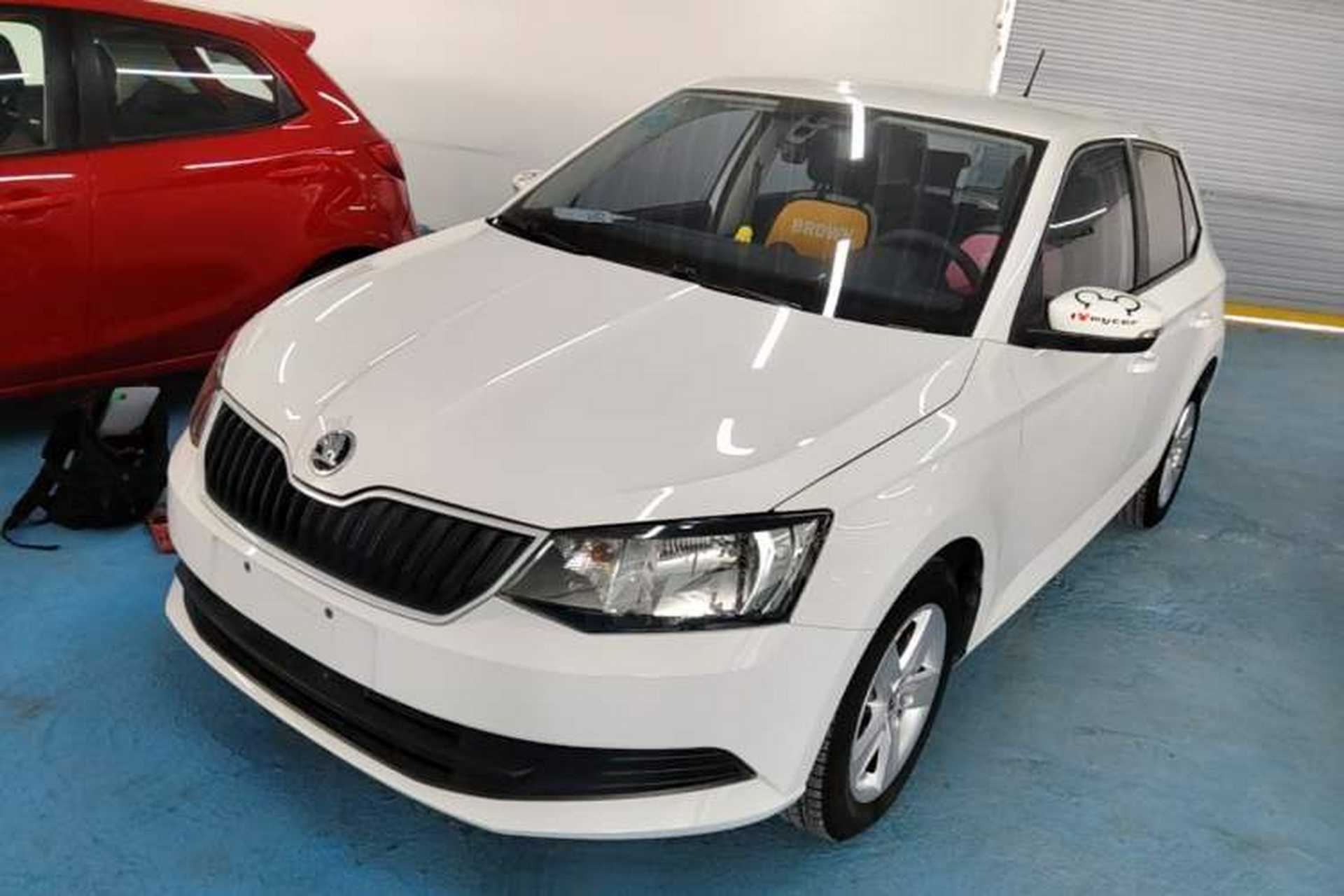 Used Skoda Fabia 2017 1.4L Automatic Car Enjoy Edition Front Left 45 Deg