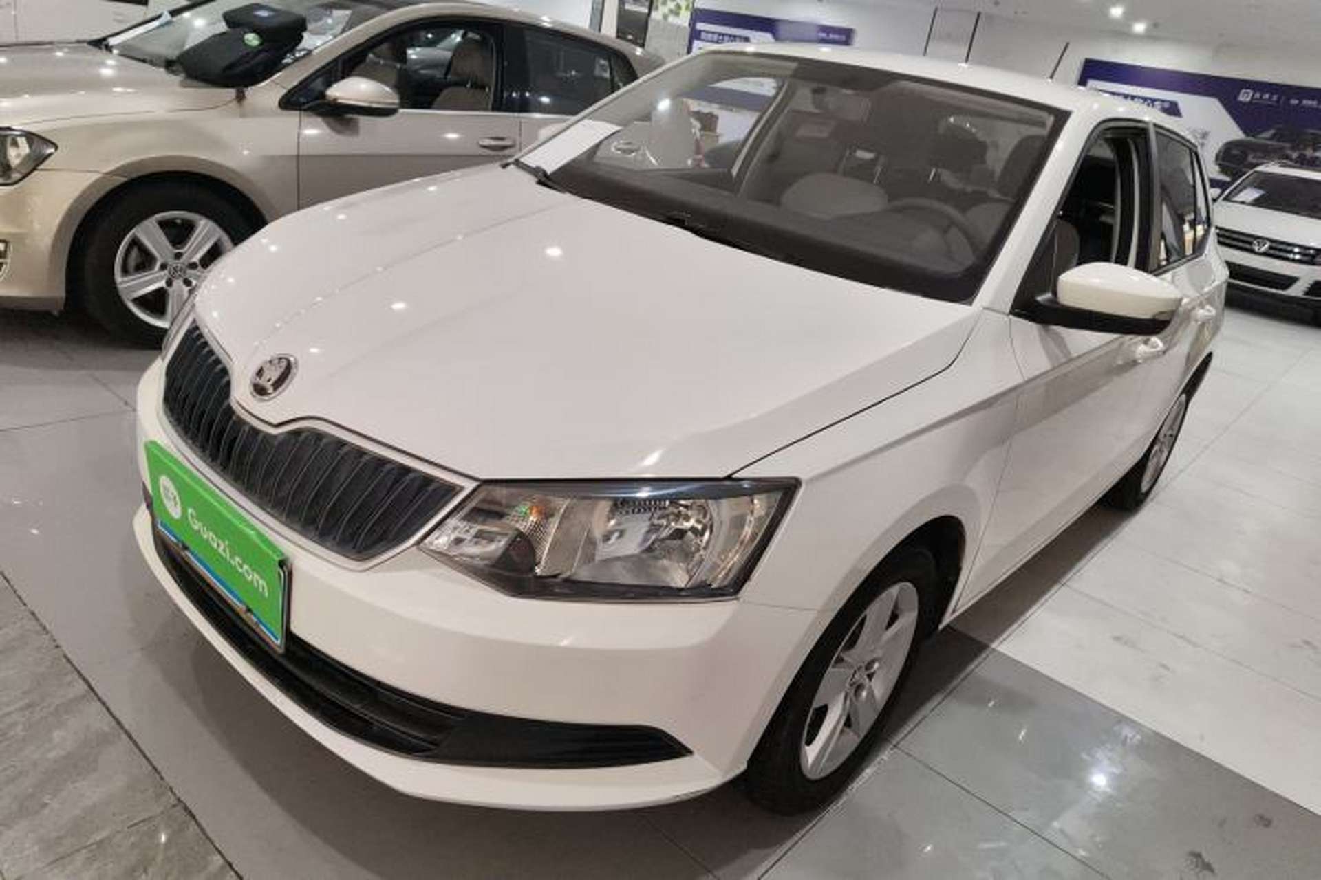 Used Skoda Fabia 2017 1.4L Automatic Car Enjoy Edition Front Left 45 Deg