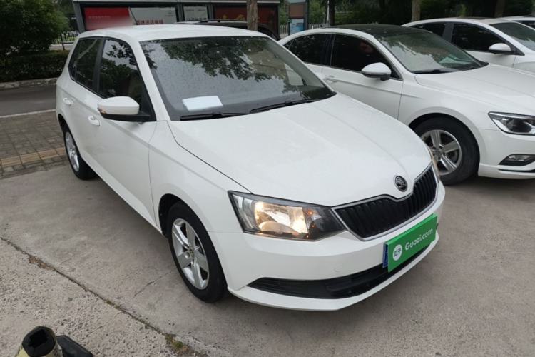 Used Skoda Fabia 2017 1.4L Automatic Car Enjoy Edition Front Right 45 Deg