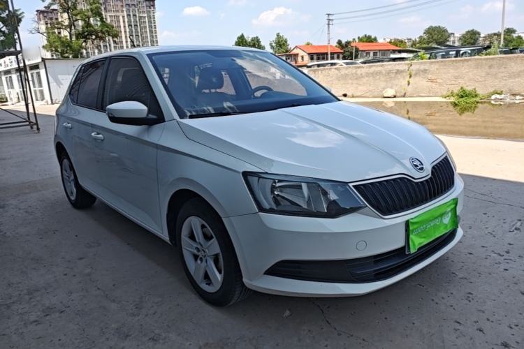 Used Skoda Fabia 2017 1.4L Automatic Car Enjoy Edition Front Right 45 Deg