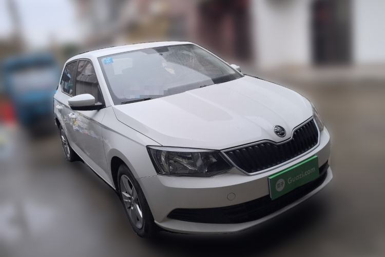 Used Skoda Fabia 2017 1.4L Automatic Car Enjoy Edition Front Right 45 Deg