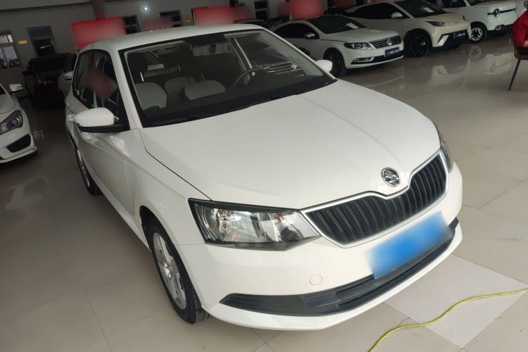 Used Skoda Fabia 2017 1.4L Automatic Car Enjoy Edition Front Right 45 Deg