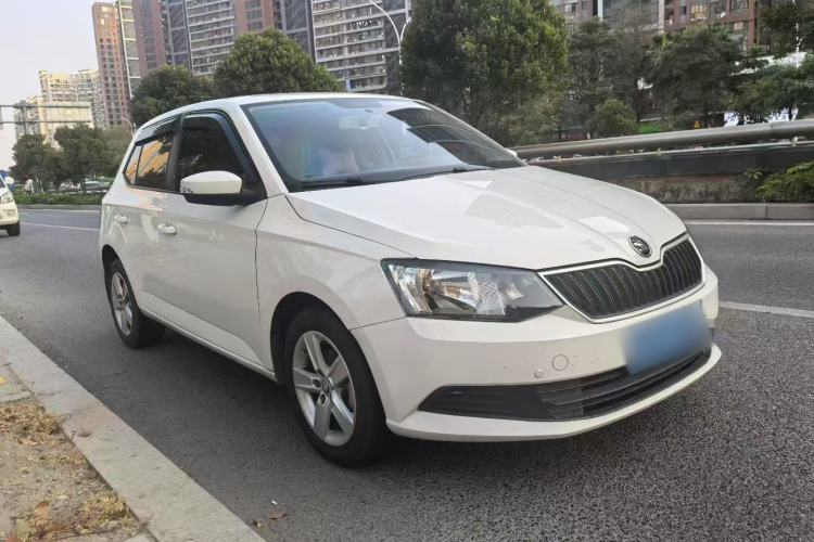 Used Skoda Fabia 2017 1.4L Automatic Car Enjoy Edition Front Right 45 Deg