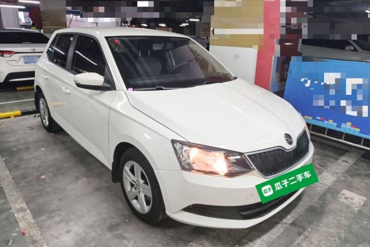 Used Skoda Fabia 2017 1.4L Automatic Car Enjoy Edition Front Right 45 Deg