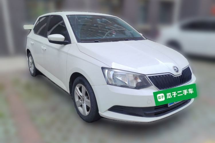 Used Skoda Fabia 2017 1.4L Automatic Car Enjoy Edition Front Right 45 Deg