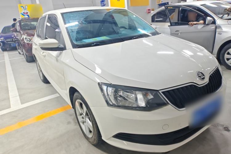 Used Skoda Fabia 2017 1.4L Automatic Car Enjoy Edition Front Right 45 Deg