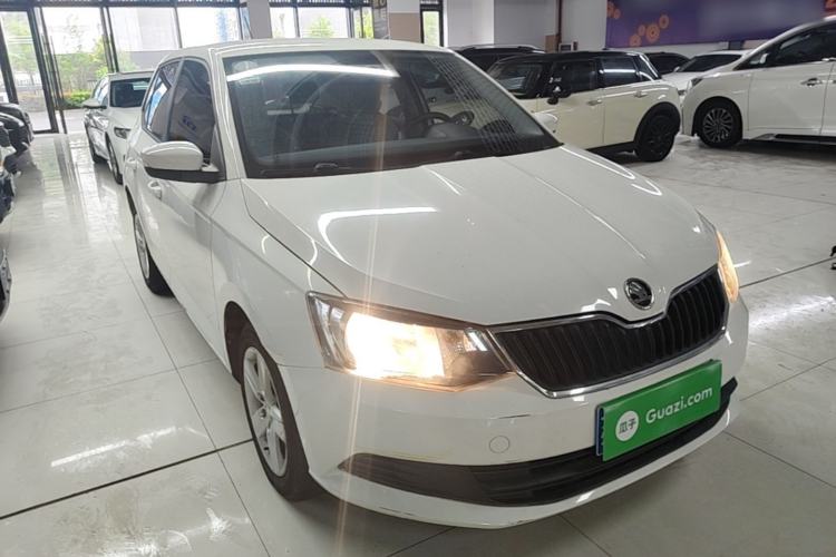 Used Skoda Fabia 2017 1.4L Automatic Car Enjoy Edition Front Right 45 Deg