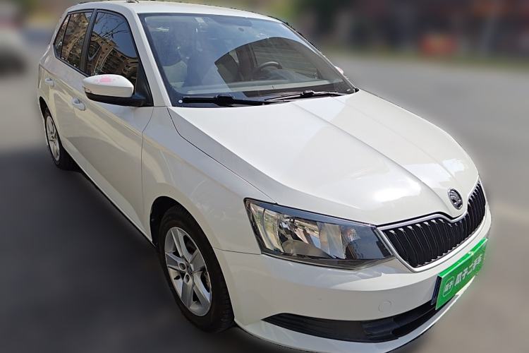 Used Skoda Fabia 2017 1.4L Automatic Car Enjoy Edition Front Right 45 Deg