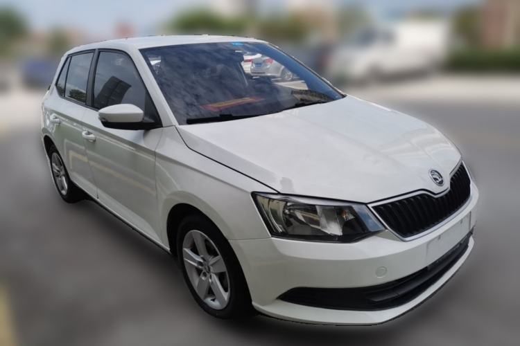 Used Skoda Fabia 2017 1.4L Automatic Car Enjoy Edition Front Right 45 Deg
