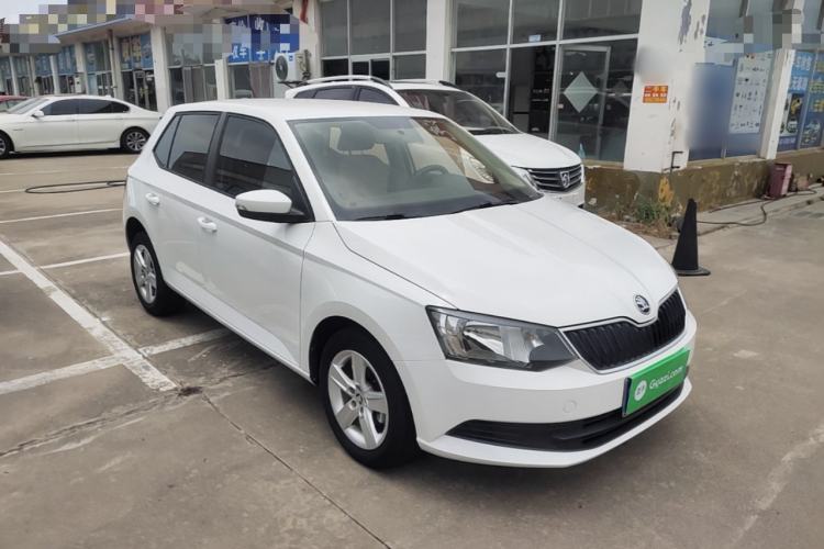 Used Skoda Fabia 2017 1.4L Automatic Car Enjoy Edition Front Right 45 Deg