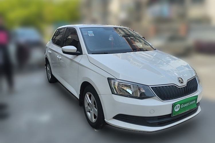 Used Skoda Fabia 2017 1.4L Automatic Car Enjoy Edition Front Right 45 Deg