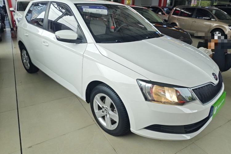 Used Skoda Fabia 2017 1.4L Automatic Car Enjoy Edition Front Right 45 Deg