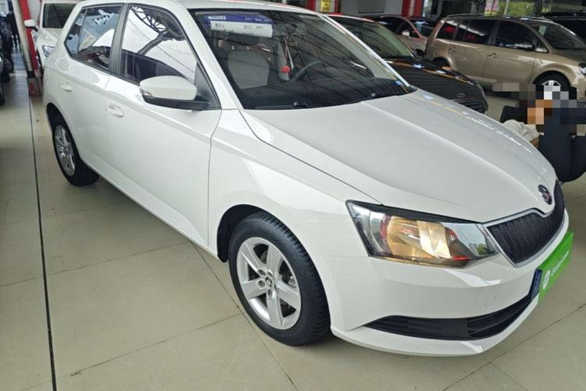 Used Skoda Fabia 2017 1.4L Automatic Car Enjoy Edition Front Right 45 Deg