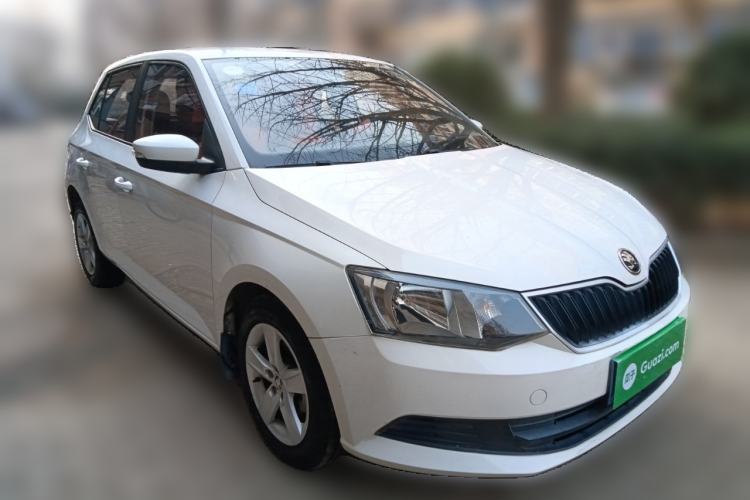 Used Skoda Fabia 2017 1.4L Automatic Car Enjoy Edition Front Right 45 Deg