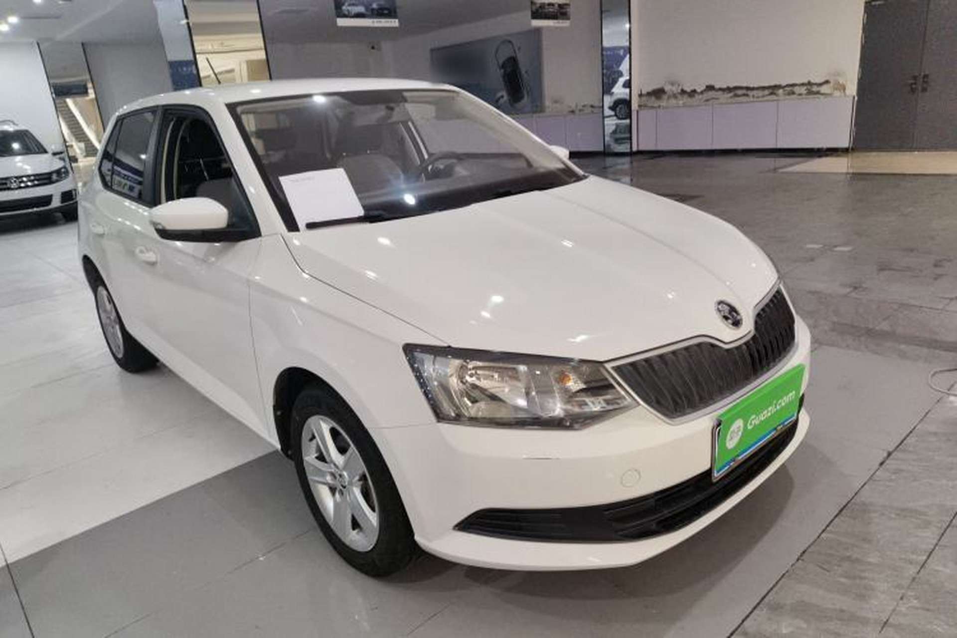 Used Skoda Fabia 2017 1.4L Automatic Car Enjoy Edition Front Right 45 Deg