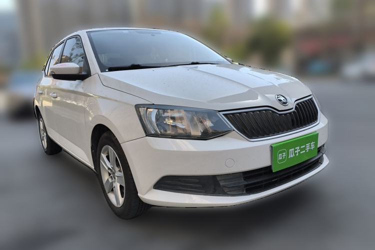 Used Skoda Fabia 2017 1.4L Automatic Car Enjoy Edition Front Right 45 Deg