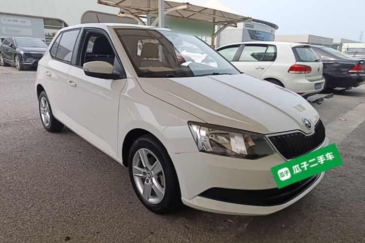 Used Skoda Fabia 2017 1.4L Automatic Car Enjoy Edition Front Right 45 Deg