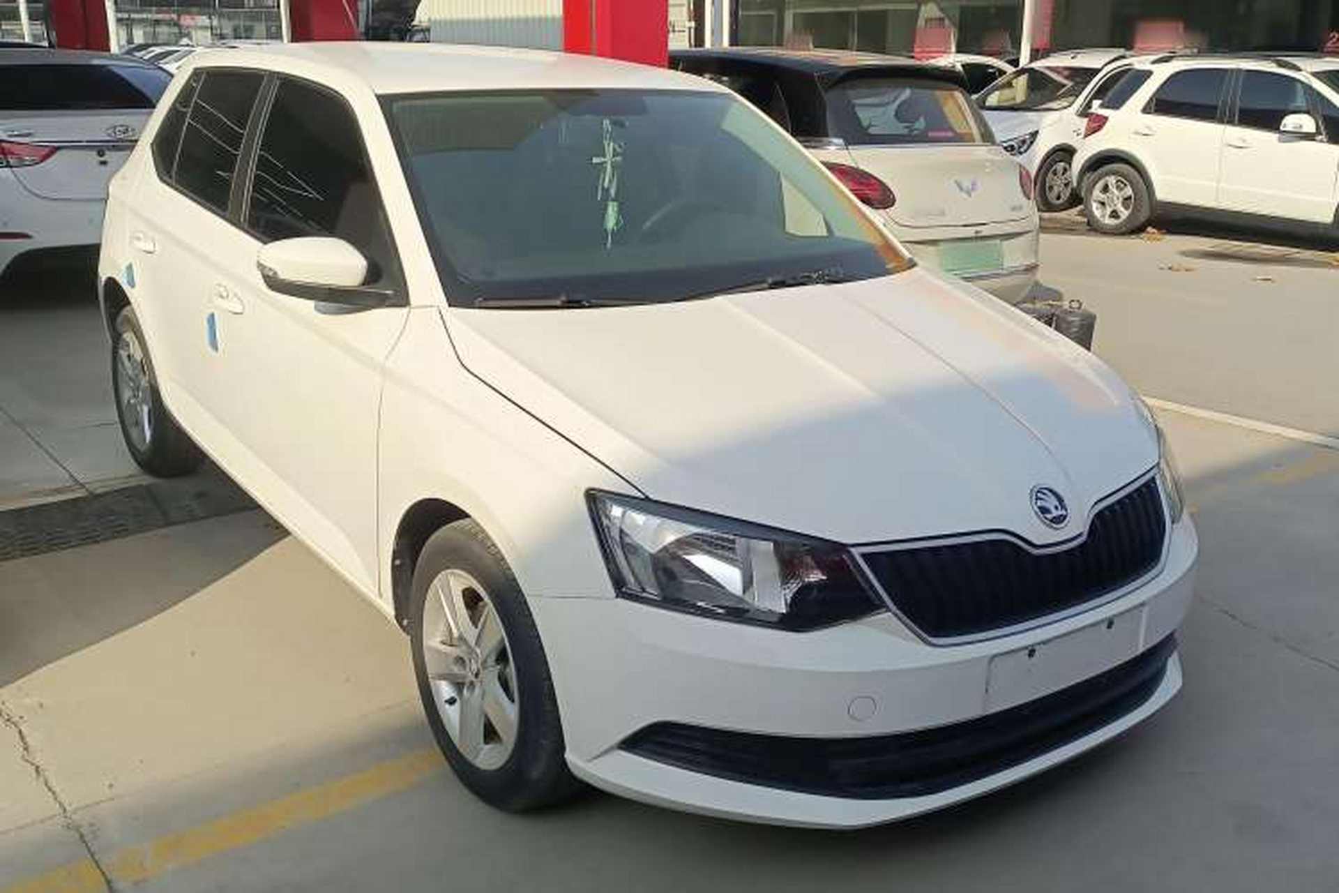 Used Skoda Fabia 2017 1.4L Automatic Car Enjoy Edition Front Right 45 Deg