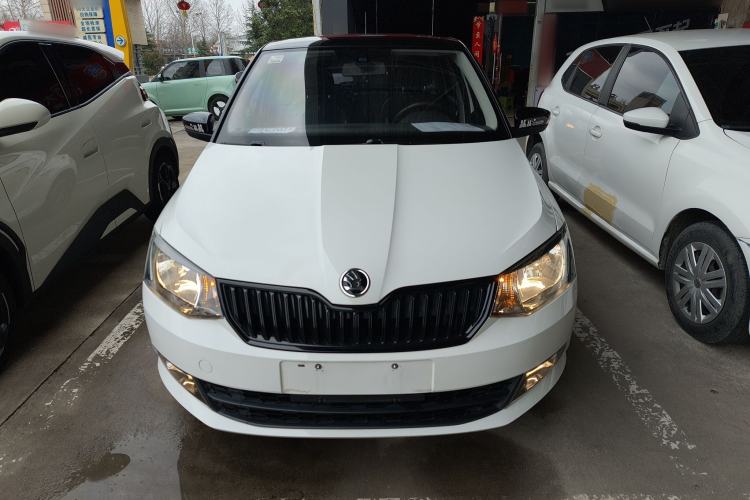 Used Skoda Fabia 2017 1.6L Automatic Sport Edition Front
