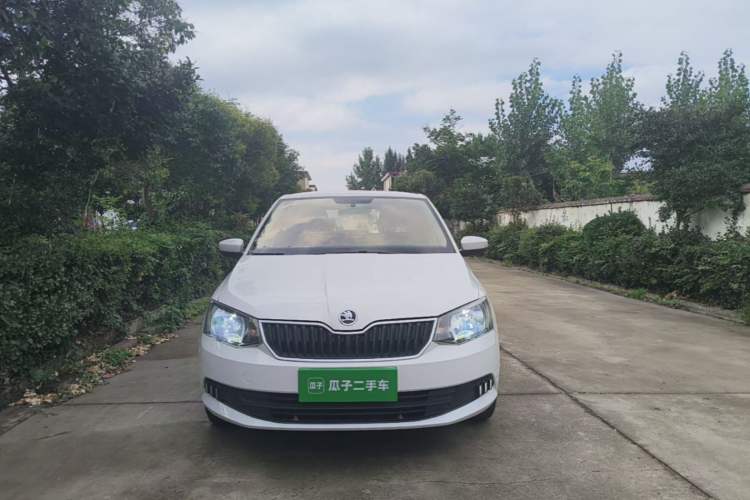 Used Skoda Fabia 2017 1.4L Automatic Car Enjoy Edition Front