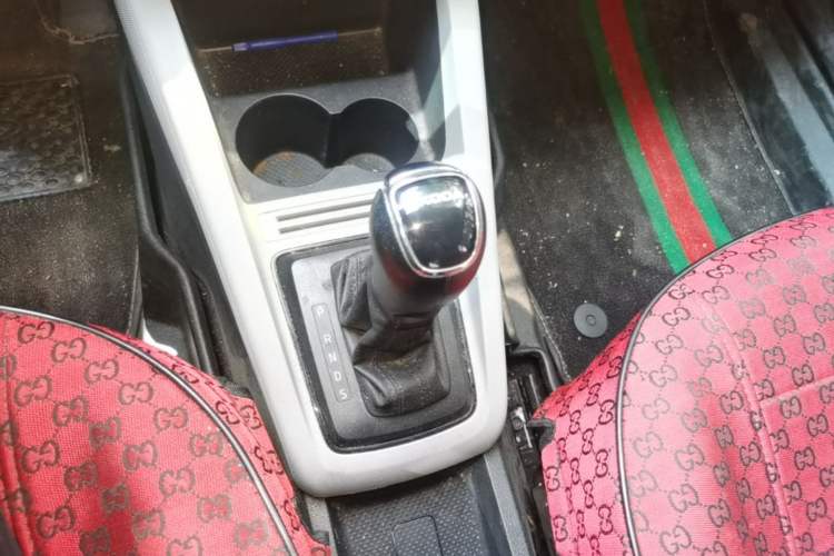 Used Skoda Fabia 2017 1.4L Automatic Car Enjoy Edition Gear Lever