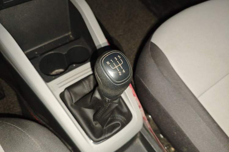 Used Skoda Fabia 2017 1.4L Manual Enjoy Edition Gear Lever