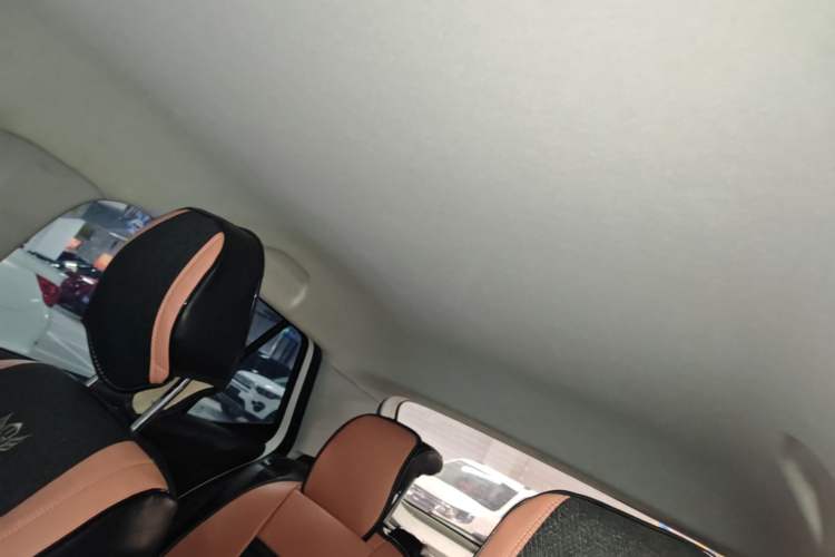 Used Skoda Fabia 2017 1.4L Automatic Car Enjoy Edition Headliner