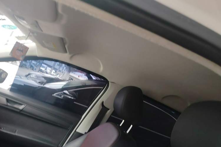 Used Skoda Fabia 2017 1.4L Automatic Car Enjoy Edition Headliner