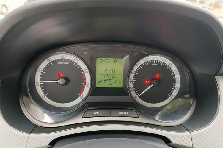Used Skoda Fabia 2017 1.4L Automatic Car Enjoy Edition Instrument Cluster