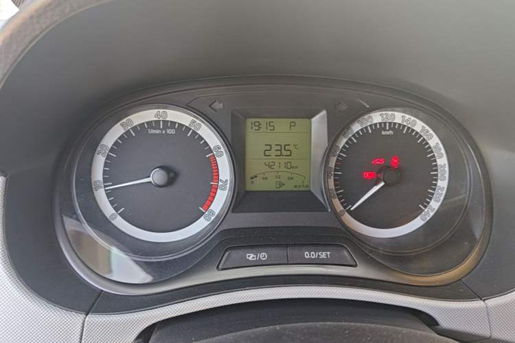 Used Skoda Fabia 2017 1.4L Automatic Car Enjoy Edition Instrument Cluster