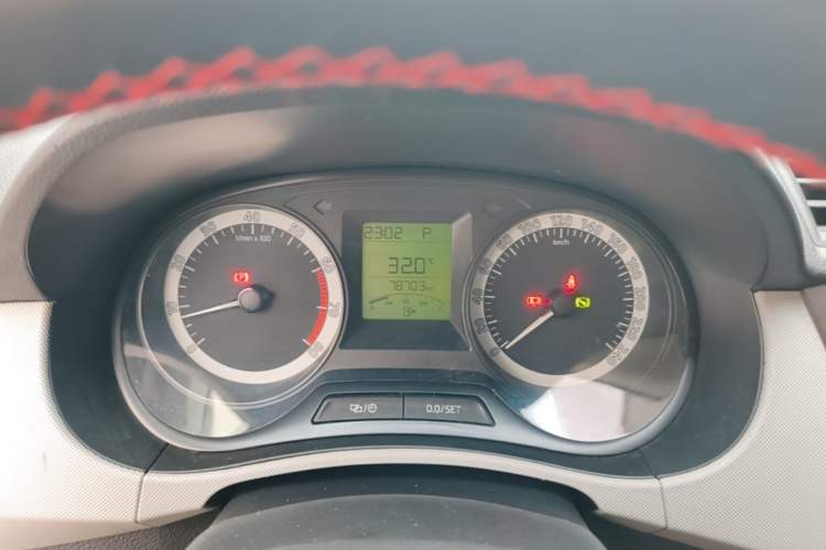Used Skoda Fabia 2017 1.4L Automatic Car Enjoy Edition Instrument Cluster
