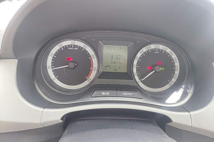 Used Skoda Fabia 2017 1.4L Automatic Car Enjoy Edition Instrument Cluster