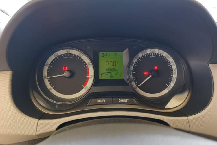 Used Skoda Fabia 2017 1.4L Automatic Car Enjoy Edition Instrument Cluster