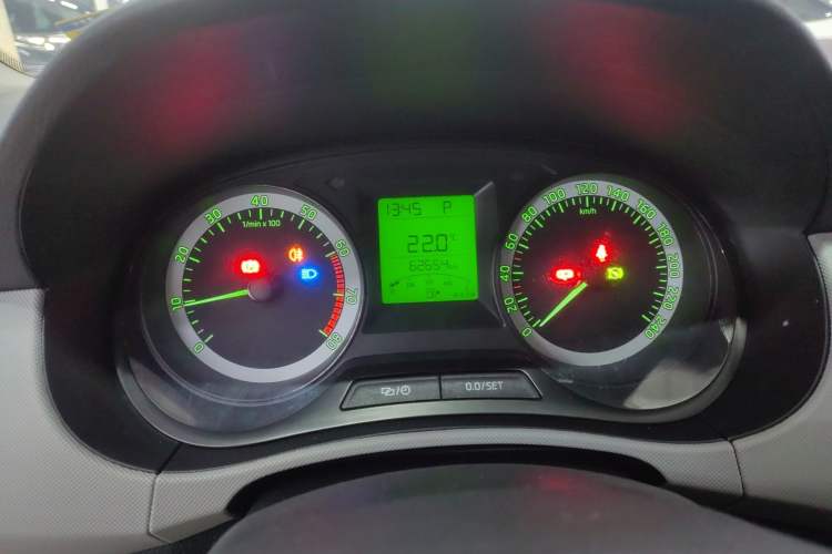 Used Skoda Fabia 2017 1.4L Automatic Car Enjoy Edition Instrument Cluster