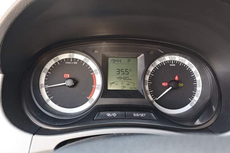 Used Skoda Fabia 2017 1.4L Automatic Car Enjoy Edition Instrument Cluster