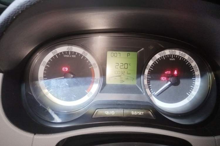 Used Skoda Fabia 2017 1.4L Automatic Car Enjoy Edition Instrument Cluster
