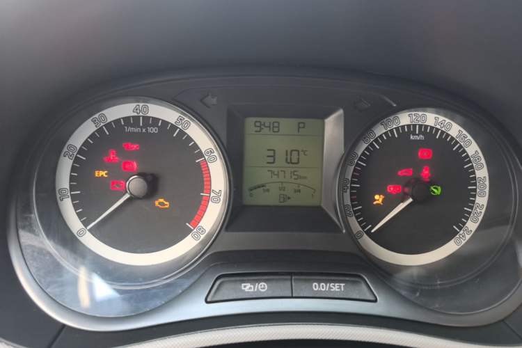 Used Skoda Fabia 2017 1.4L Automatic Car Enjoy Edition Instrument Cluster