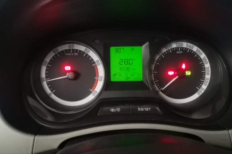 Used Skoda Fabia 2017 1.4L Automatic Car Enjoy Edition Instrument Cluster