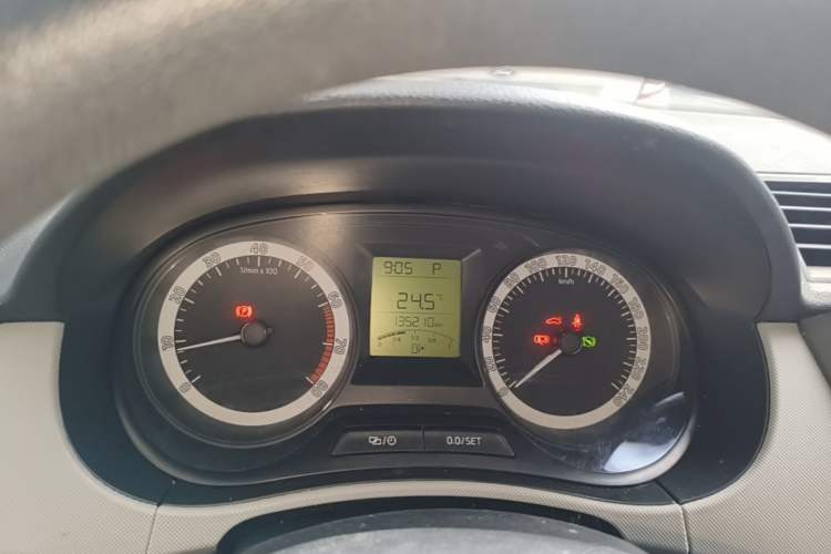 Used Skoda Fabia 2017 1.4L Automatic Car Enjoy Edition Instrument Cluster