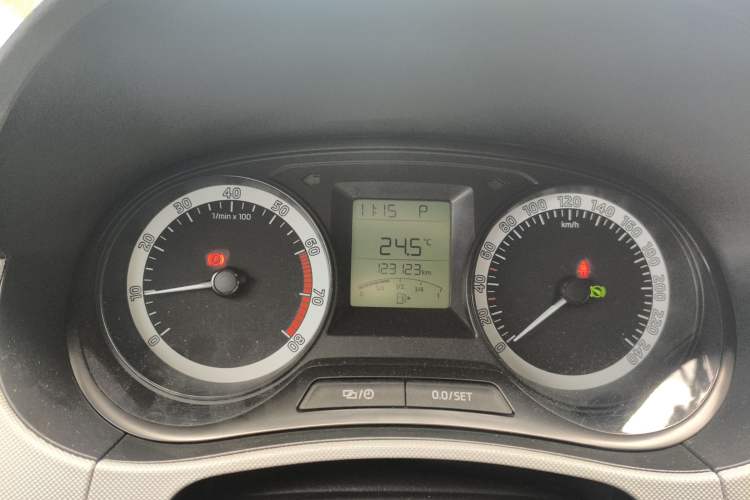 Used Skoda Fabia 2017 1.4L Automatic Car Enjoy Edition Instrument Cluster
