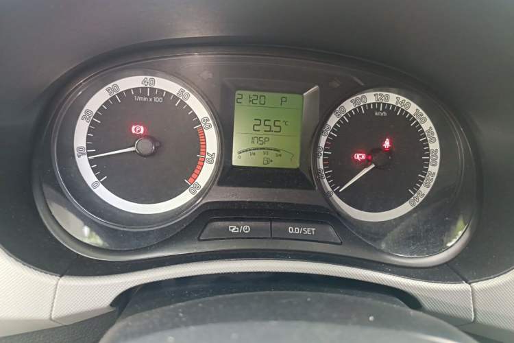 Used Skoda Fabia 2017 1.4L Automatic Car Enjoy Edition Instrument Cluster