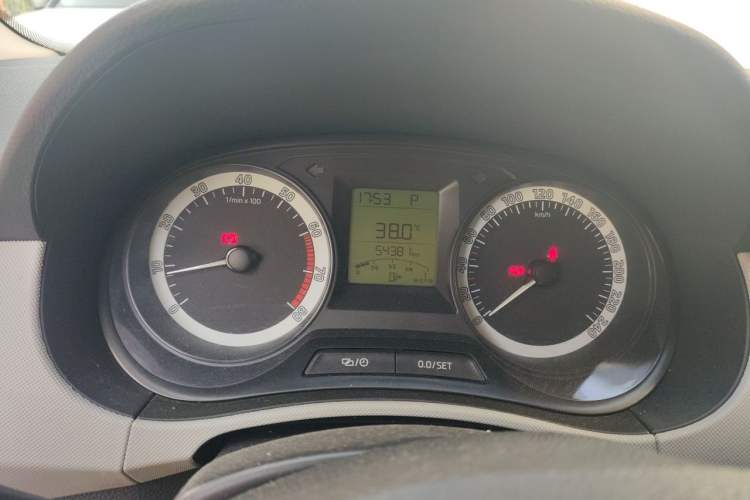 Used Skoda Fabia 2017 1.4L Automatic Car Enjoy Edition Instrument Cluster