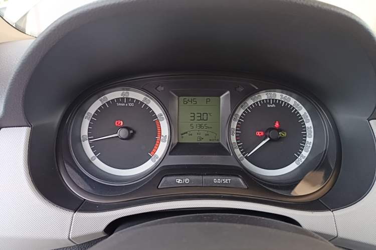 Used Skoda Fabia 2017 1.4L Automatic Car Enjoy Edition Instrument Cluster