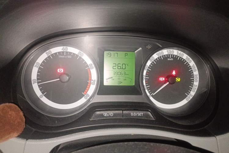 Used Skoda Fabia 2017 1.4L Automatic Car Enjoy Edition Instrument Cluster