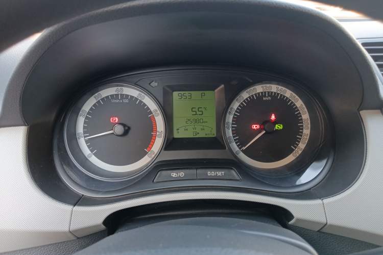 Used Skoda Fabia 2017 1.4L Automatic Car Enjoy Edition Instrument Cluster