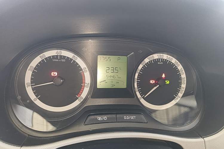 Used Skoda Fabia 2017 1.4L Automatic Car Enjoy Edition Instrument Cluster