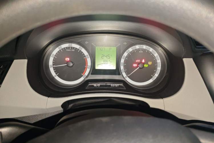 Used Skoda Fabia 2017 1.4L Automatic Car Enjoy Edition Instrument Cluster